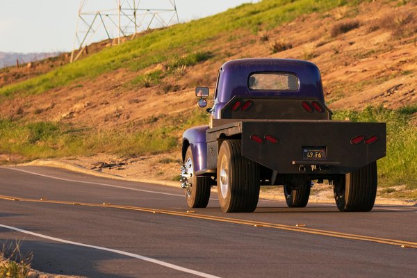 Comment les nouvelles technologies de propulsion électrique influencent-elles la conception des motos de course?